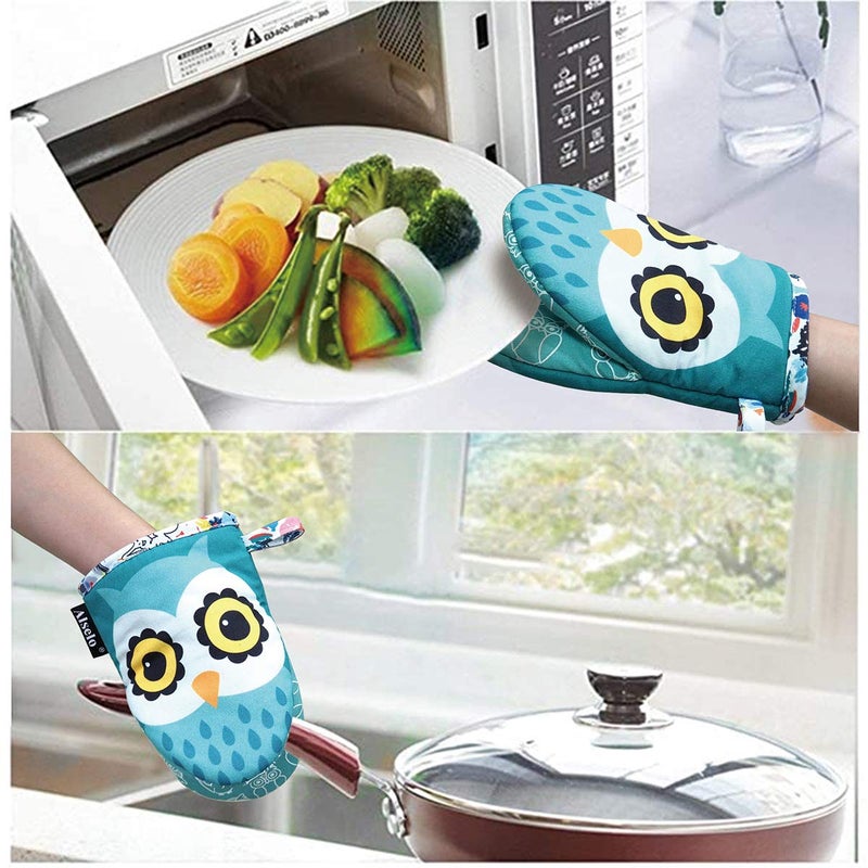 Alselo Mini Oven Mitts,2pk - Silicone Little Kitchen Gloves, Heat Resistant with Non-Slip Grip and Soft Quilted Cotton Lining for Safe Backing Cooking Barbecue (Green, 2) - Image 5